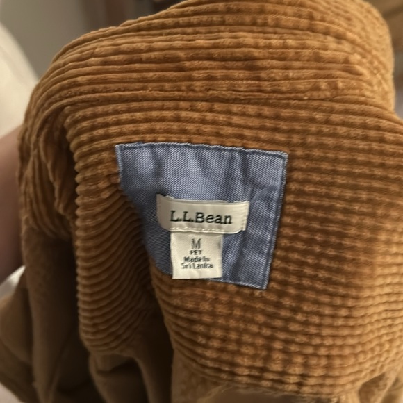 L.L. Bean corduroy button down - Picture 4 of 4